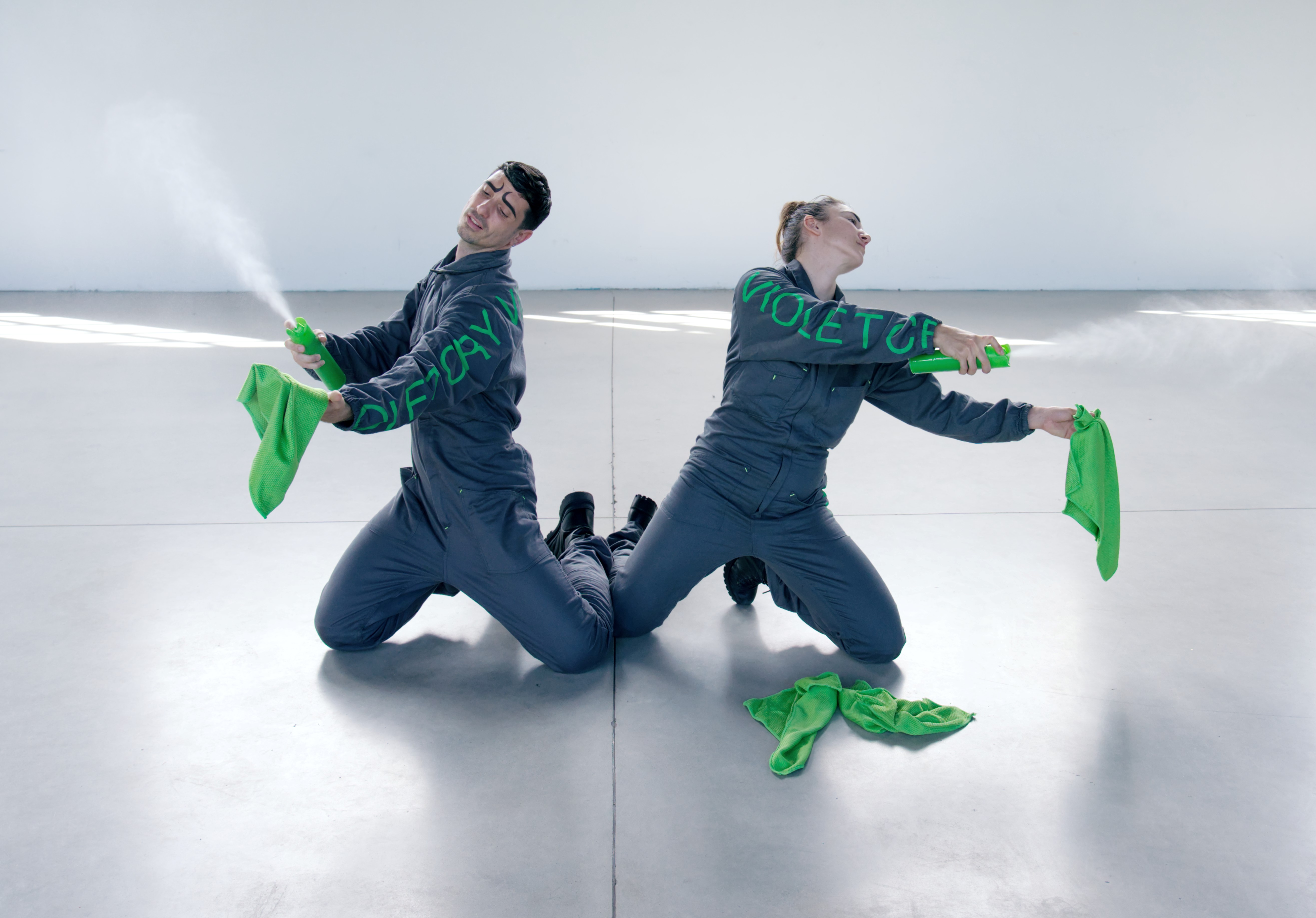 CRY VIOLET - Panzetti Ticconi, ph. Valerio Figuccio